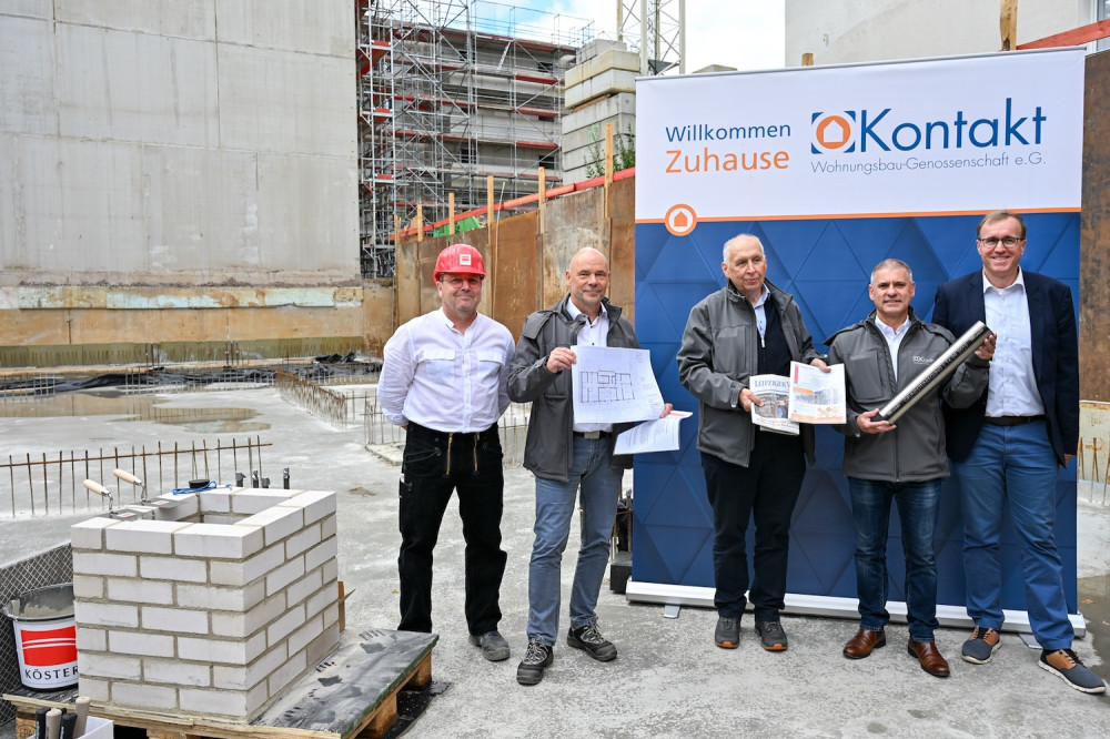 2025_09_16_Grundsteinlegung_Dresdner_Senefelderstr_-13.jpg