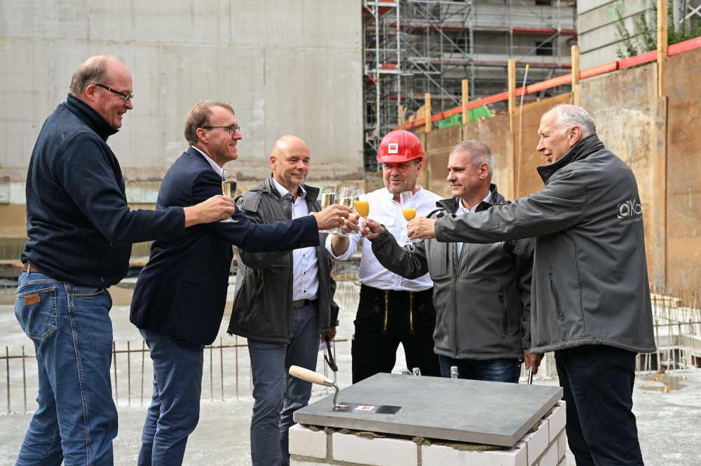 2025_09_16_Grundsteinlegung_Dresdner_Senefelderstr_-22.jpg